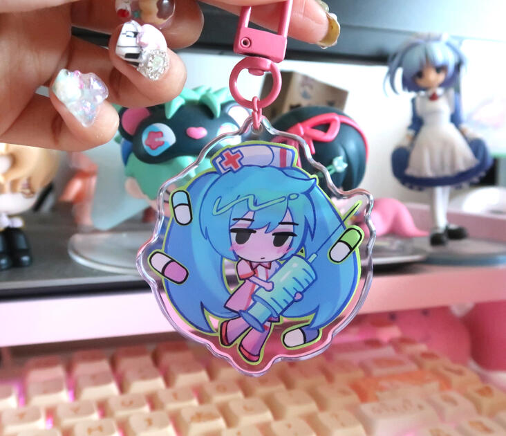 Love Ward Miku 2.5in keychain